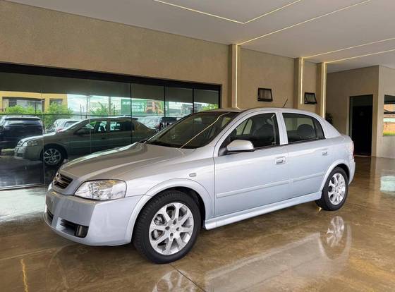 CHEVROLET ASTRA 2.0 MPFI ADVANTAGE 8V FLEX 4P MANUAL